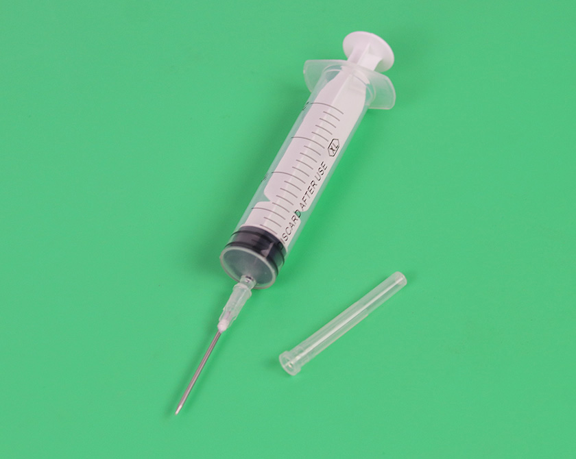 20ml Disposable syringe With Needle Luer Slip