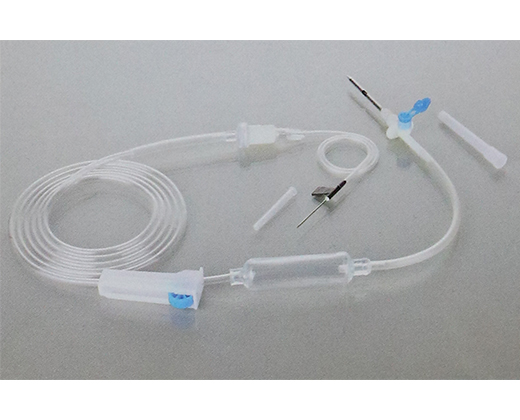 Disposable infusion set with needle (15)